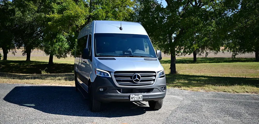 Top Tips for Seamless Group Celebrations with Luxury Wine Tour Transport